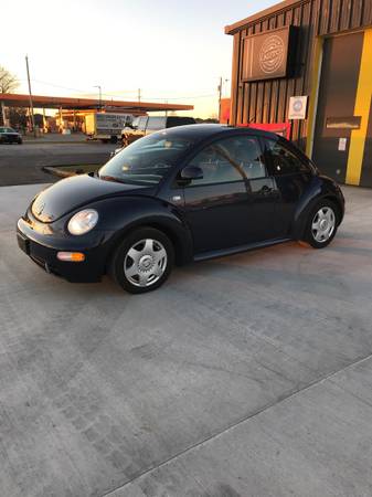 2000 VW New Bettle, Only 85,575 miles! Runs great! 1 owner! - cars &... for sale in Appleton, WI