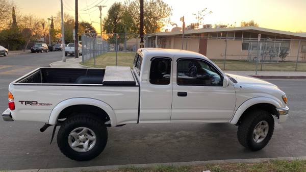 Toyota Tacoma PreRunner - cars & trucks - by owner - vehicle... for sale in Pacoima, CA – photo 4