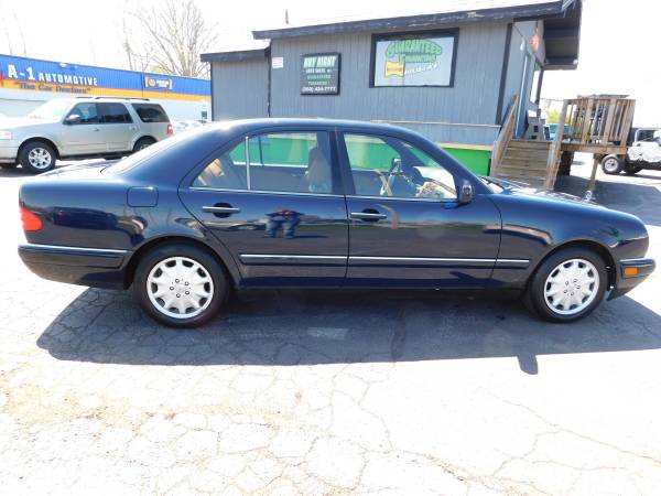 1998 Mercedes Benz E320 Sedan ( Only 106, 375 Miles! - cars & for sale in Fort Wayne, IN – photo 12