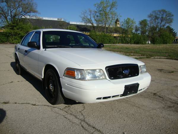 2009 Ford Crown Victoria (1 Owner/Excellent Condition/Low Miles) for sale in Other, MI – photo 10