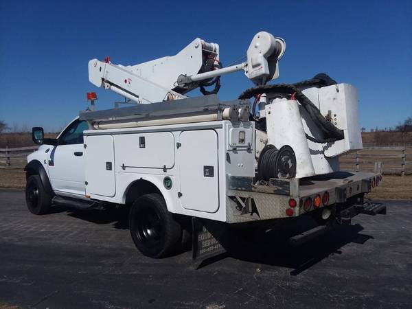 2012 Dodge Ram 5500 41 4x4 Diesel Bucket Truck Material Handling for sale in Gilberts, WI – photo 5