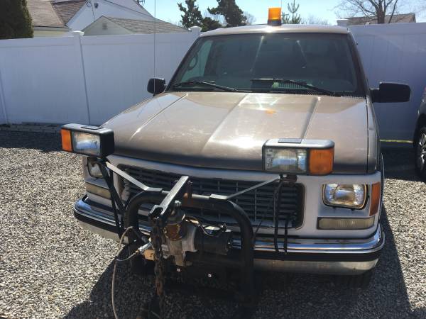 1997 GMC YUKON 2DR/LOW MILES/WITH MEYERS PLOW - - by for sale in Westbury , NY – photo 3