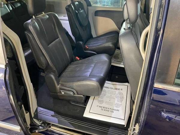 2014 Chrysler Town and Country 7 Passenger Leather Clean for sale in Spencerport, NY – photo 13