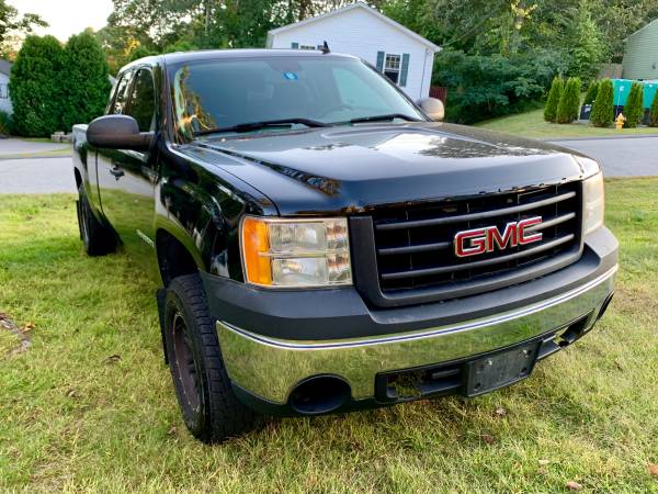 08 GMC Sierra 4x4 Extended Cab Pickup Truck *127k Miles* CLEAN for sale in Mystic, MA – photo 6