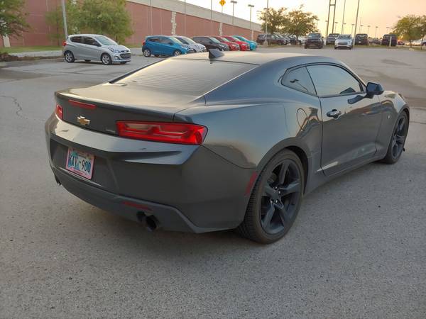 2018 CHEVROLET CAMARO LT LOW MILES! LEATHER! 1 OWNER! CLEAN CARFAX!... for sale in Norman, TX – photo 3