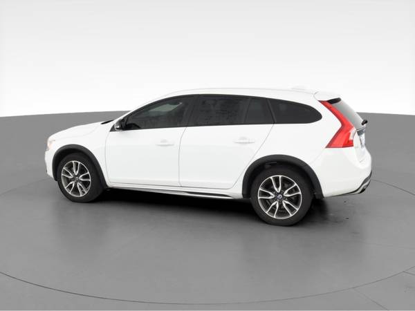 2018 Volvo V60 T5 Cross Country Wagon 4D wagon White - FINANCE... for sale in Washington, District Of Columbia – photo 6