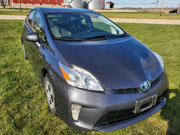 2013 Toyota Prius II (One Owner! Financing! Trades Welcome!) - cars... for sale in Jefferson, WI
