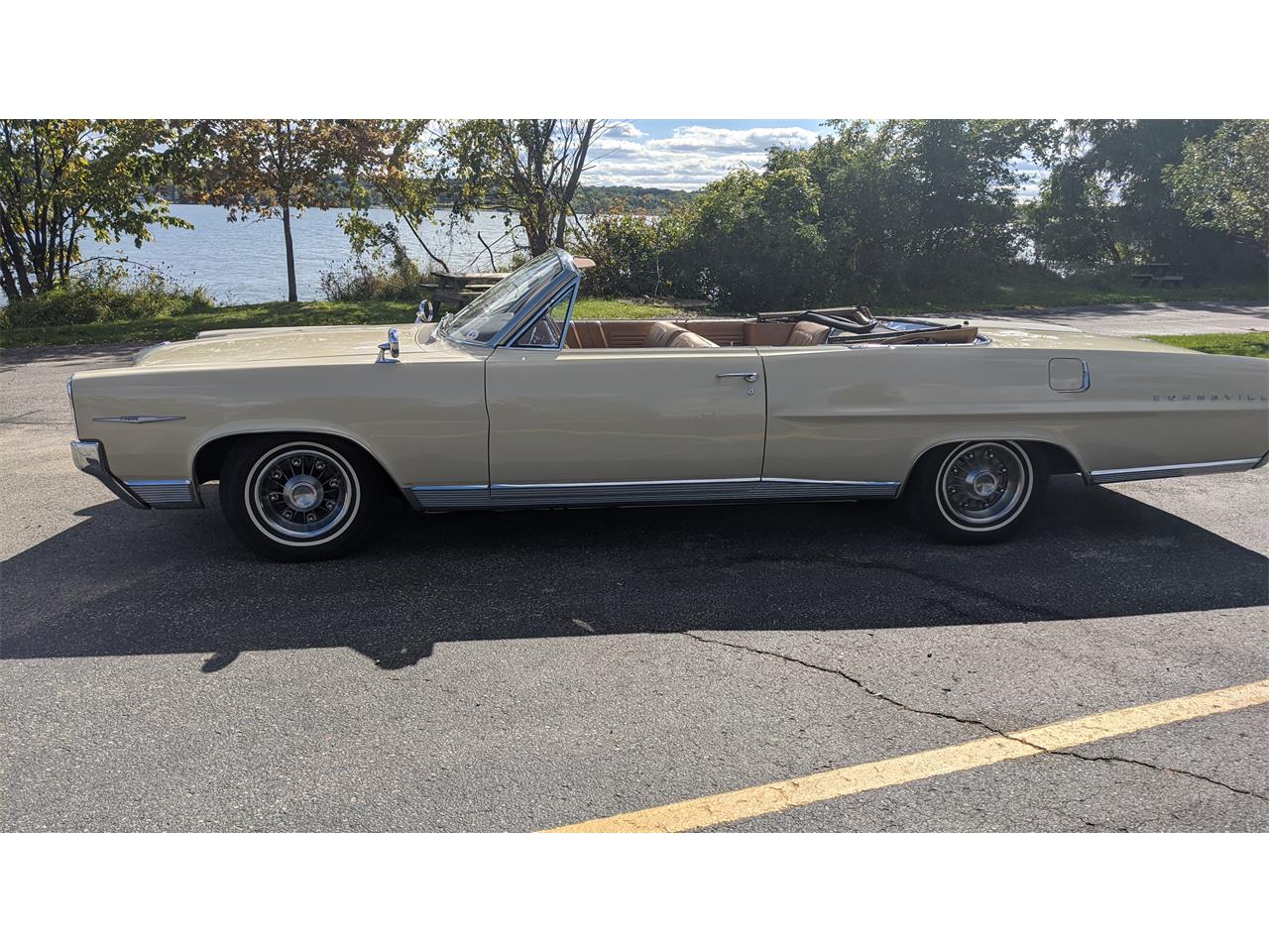 1964 Pontiac Bonneville for sale in Lake Geneva, WI – photo 5