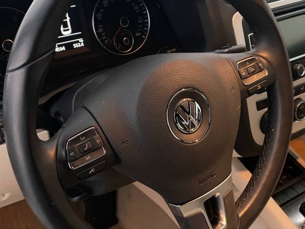 2015 VW Volkswagen Eos Komfort Convertible 2D Convertible White - -... for sale in Atlanta, AZ – photo 23