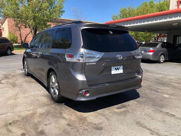 2014 TOYOTA SIENNA SE - - by dealer - vehicle for sale in Alcoa, TN – photo 2