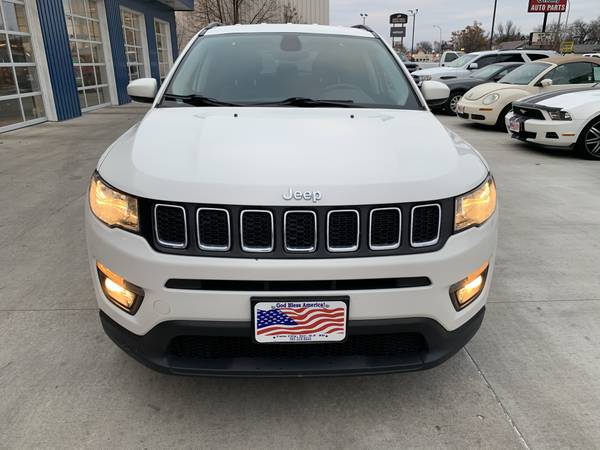 2018 Jeep Compass Latitude 4x4 - cars & trucks - by dealer - vehicle... for sale in Grand Forks, ND – photo 3