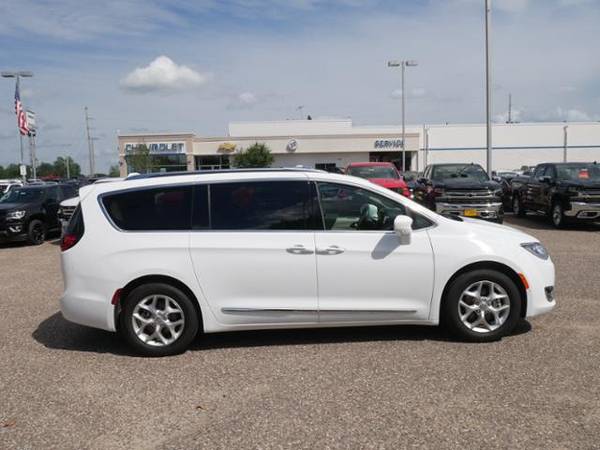 2019 Chrysler Pacifica Touring L Plus for sale in Cambridge, MN – photo 12