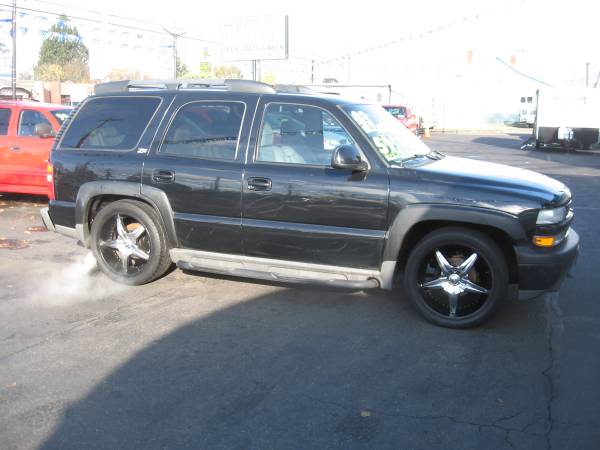 2003 Chevy Tahoe Z71....4X4....3RD Row Seat - cars & trucks - by... for sale in Portland, OR – photo 2
