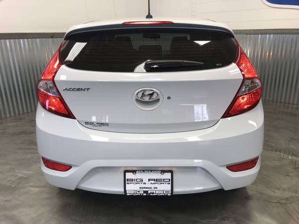 2017 HYUNDAI ACCENT SE ONLY 17,086 MILES!! 1 OWNER!! PERFECT CARFAX!!! for sale in Norman, KS – photo 5