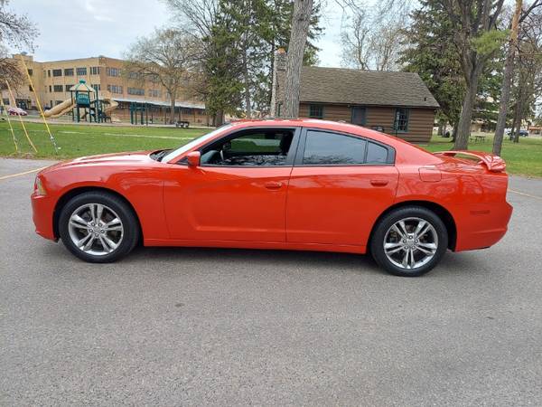 2012 Dodge Charger SXT AWD - - by dealer - vehicle for sale in Moorhead, ND – photo 4