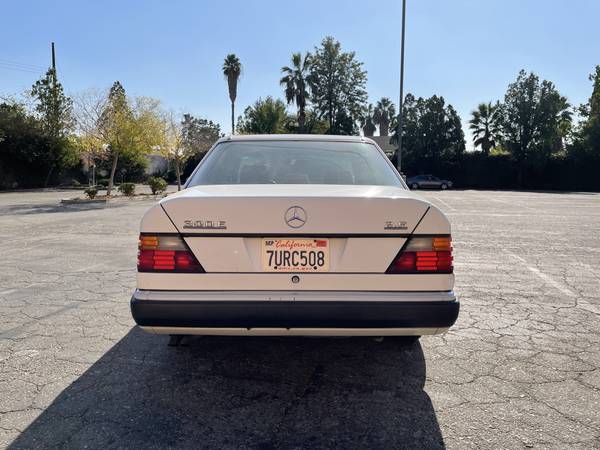 1991 Mercedes-Benz 300E 2.6L - cars & trucks - by owner - vehicle... for sale in Los Angeles, CA – photo 6