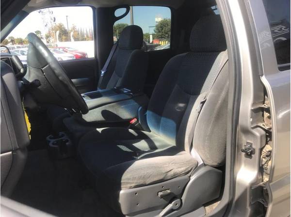 2003 Chevrolet Avalanche 4x4 (Bench Seat 6 seater) Brand NEW Tires! for sale in Fresno, CA – photo 20