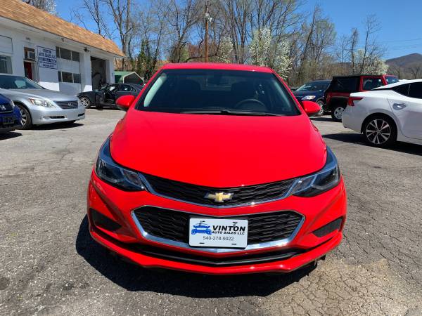 2018 Chevrolet Cruze Extra Clean Low Miles 15K - - by for sale in Vinton, VA – photo 3