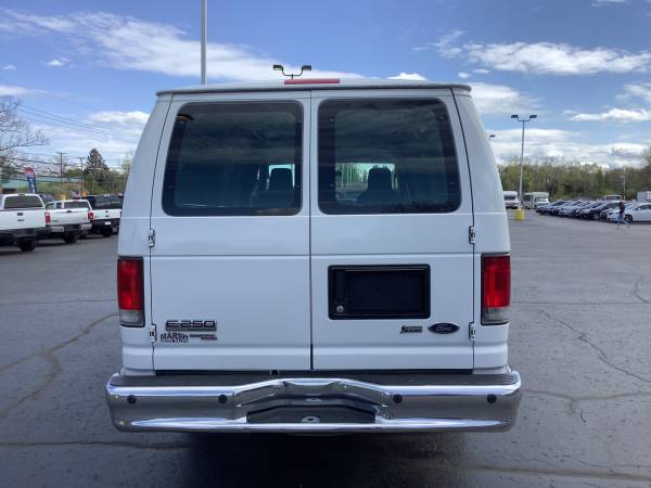 Clean Carfax! 2014 Ford E-250! Dependable! - - by for sale in Ortonville, OH – photo 4