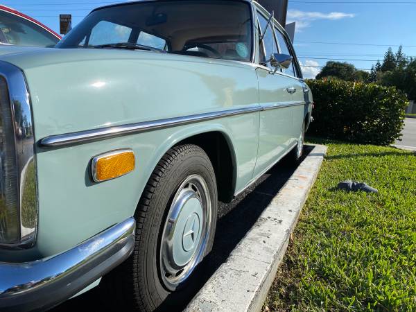Mercedes Benz 1969 - cars & trucks - by owner - vehicle automotive... for sale in Miami, FL – photo 11