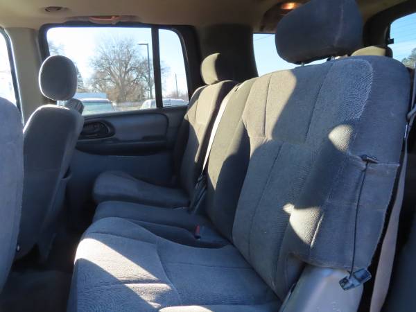 2004 Chevrolet Trailblazer EXT 4WD - 3rd row, camper/towing package... for sale in Farmington, MN – photo 18