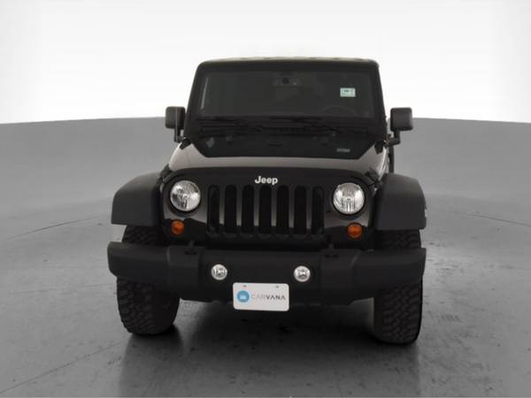 2013 Jeep Wrangler Unlimited Rubicon Sport Utility 4D suv Black for sale in Point Edward, MI – photo 17
