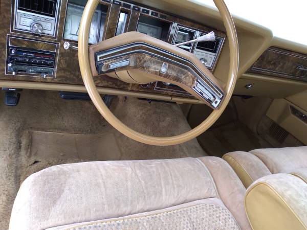 1977 Lincoln Mark V Rare Gold Moonroof - 6500 0bo for sale in Quakertown, PA – photo 7