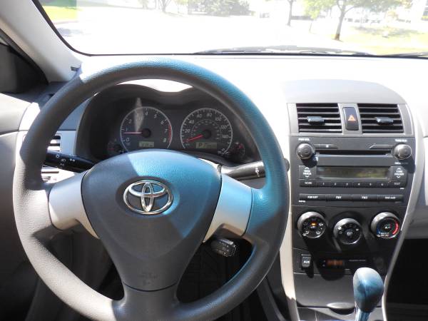 2010 Toyota Corolla LE - cars & trucks - by owner - vehicle... for sale in Bartlett, IL – photo 24