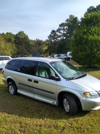 2004 Dodge Grand Caravan Handicap Accessible Van - Great Deal! for sale in Raleigh, NC – photo 8