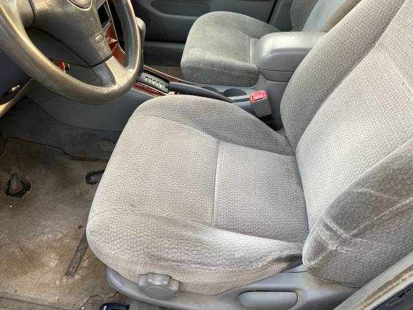 2004 Toyota Corolla LE - cars & trucks - by dealer - vehicle... for sale in Des Plaines, IL – photo 9