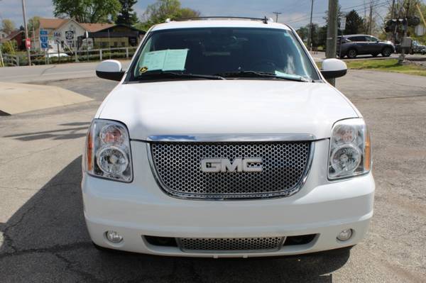 2011 GMC Yukon Denali 4WD - - by dealer - vehicle for sale in Crestwood, KY – photo 2
