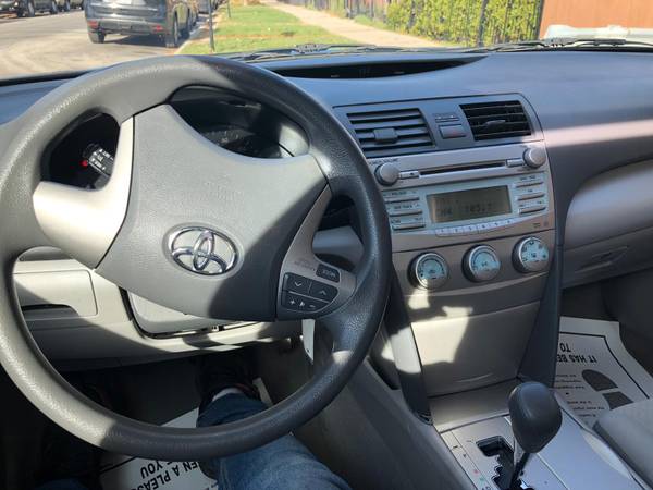 2009 toyota Camry LE - cars & trucks - by owner - vehicle automotive... for sale in Chicago, IL – photo 17