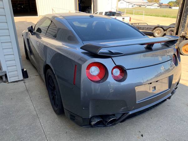 2012 NISSAN GTR R35 FOR PARTOUT BREMBOS for sale in North Lawrence, OH – photo 3