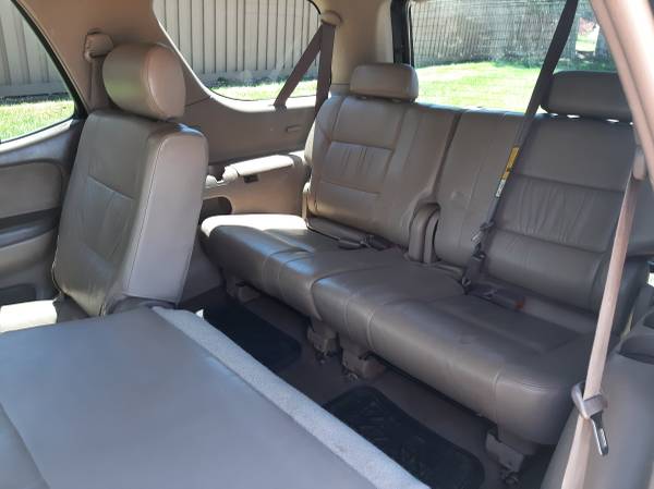 2004 Toyota Sequoia SR5 DVD System 4WD 8-Seater! for sale in Englewood, CO – photo 14