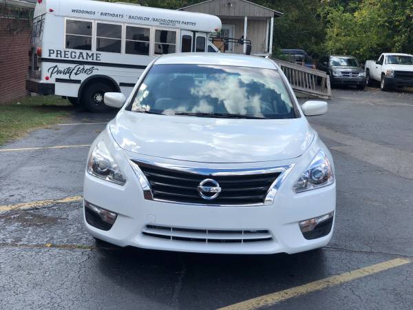 2015 NISSAN ALTIMA - LOW MILES - SUPER CLEAN - cars & trucks - by... for sale in Nashville, KY – photo 2