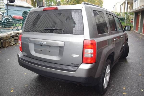 *2012* *Jeep* *Patriot* *Latitude 4dr SUV* - cars & trucks - by... for sale in Paterson, CT – photo 23