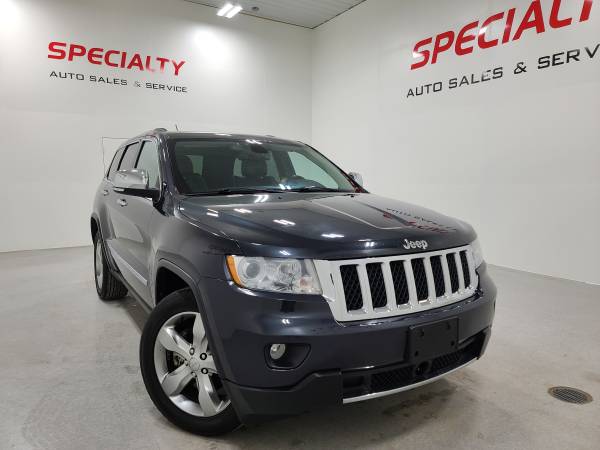 2012 Jeep Grand Cherokee Overland! 4WD! Nav! Moon! Htd & Cld Seats! for sale in Suamico, WI – photo 3