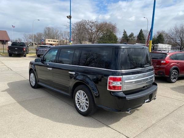 2018 Ford Flex SEL FWD - - by dealer - vehicle for sale in Taylor, MI – photo 4