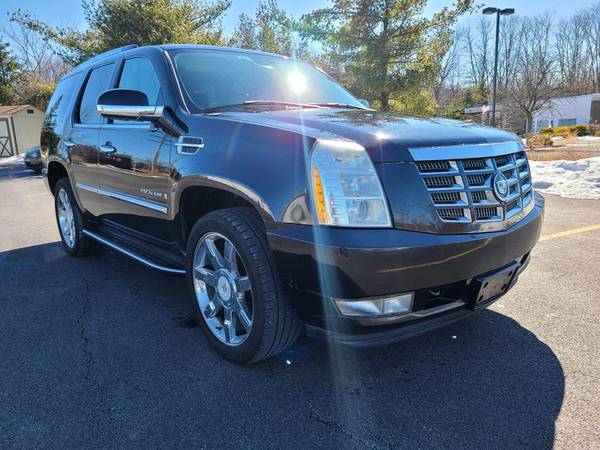 2007 Cadillac Escalade Luxury Edition - - by dealer for sale in Rensselaer, NY – photo 3