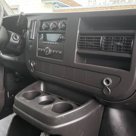 2011 CHEVROLET EXPRESS 3500 10FT. BOX COMMERCIAL CUTAWAY RWD 3500... for sale in Abington, NH – photo 12