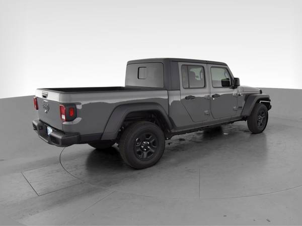 2020 Jeep Gladiator Sport Pickup 4D 5 ft pickup Gray - FINANCE... for sale in Valhalla, NY – photo 11