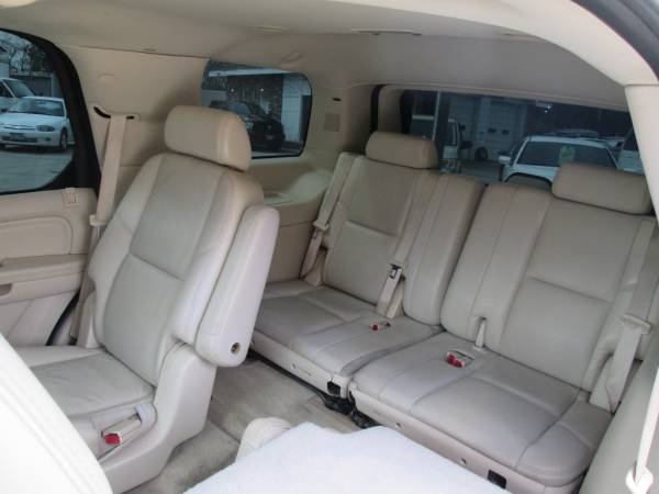 2007 CADILLAC ESCALADE LUXURY - cars & trucks - by dealer - vehicle... for sale in Lincoln, NE – photo 18