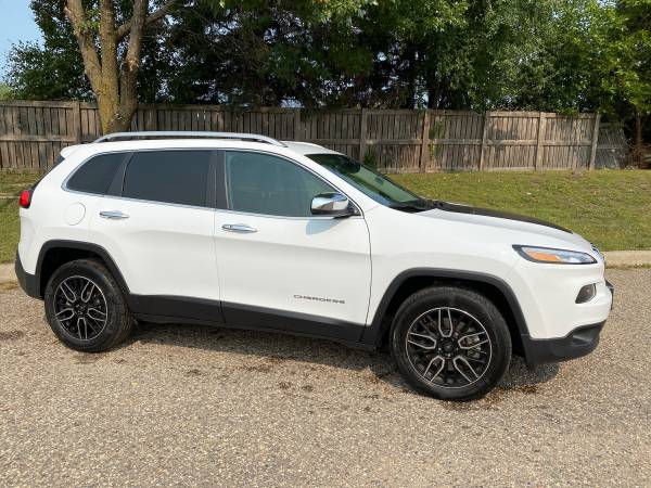 2017 Jeep Cherokee Limited 4X4 - cars & trucks - by dealer - vehicle... for sale in Eden Prairie, MN – photo 2