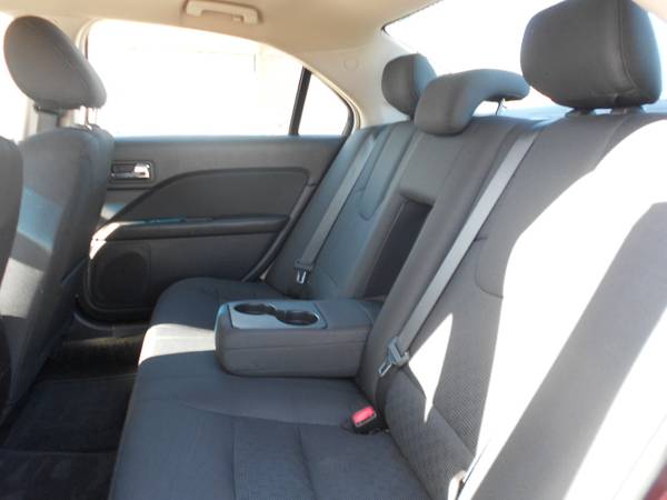 `2011 Ford Fusion SE - cars & trucks - by dealer - vehicle... for sale in Iowa City, IA – photo 10