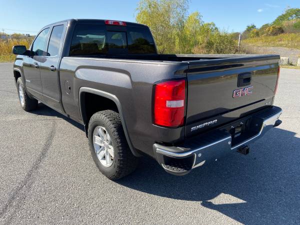 2015 GMC Sierra 1500 SLE 4X4 double cab..... 1-owner for sale in Burnt Hills, NY – photo 5