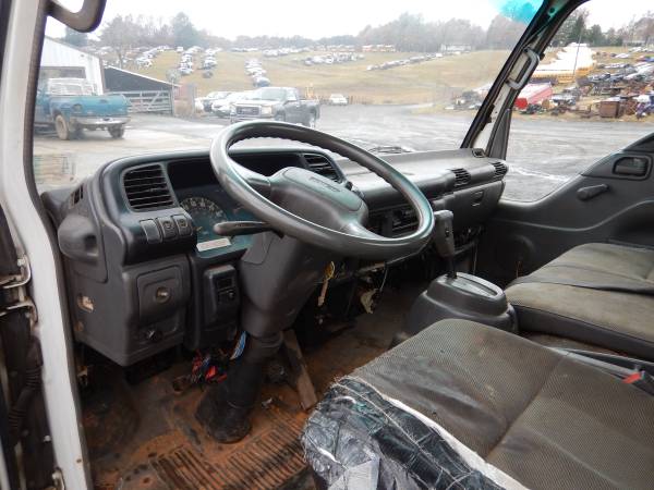 2000 Isuzu NPR Cab & Chassis Needs Brake Booster Runs and Drives for sale in Ruckersville, VA – photo 15