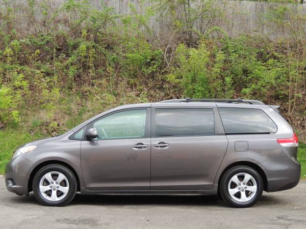 2011 Toyota Sienna LE 8-Passenger Dependable Quality Van Back for sale in binghamton, NY – photo 4