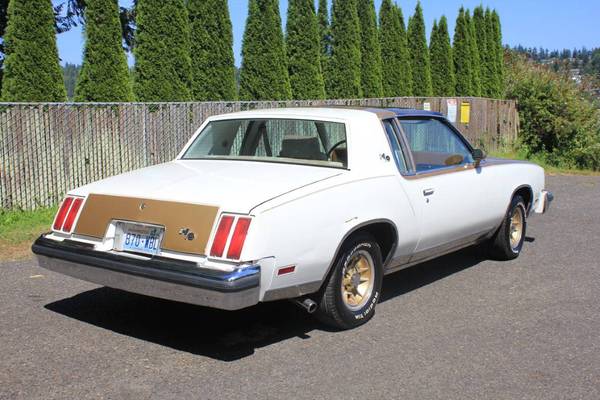 Lot 126 - 1979 Oldsmobile Cutlass Hurst W-30 Lucky Collector Car for sale in NEW YORK, NY – photo 17