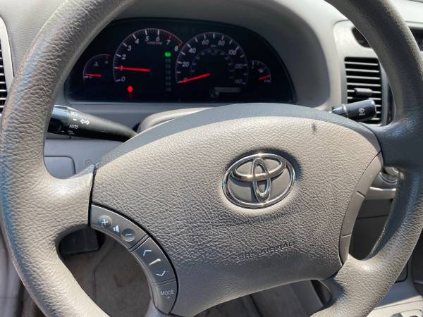 2006 Toyota Camry - cars & trucks - by dealer - vehicle automotive... for sale in Des Plaines, IL – photo 10