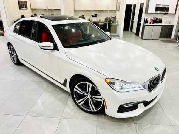 2018 BMW 7 Series 750i xDrive Sedan 749 / MO - cars & trucks - by... for sale in Franklin Square, NY – photo 10